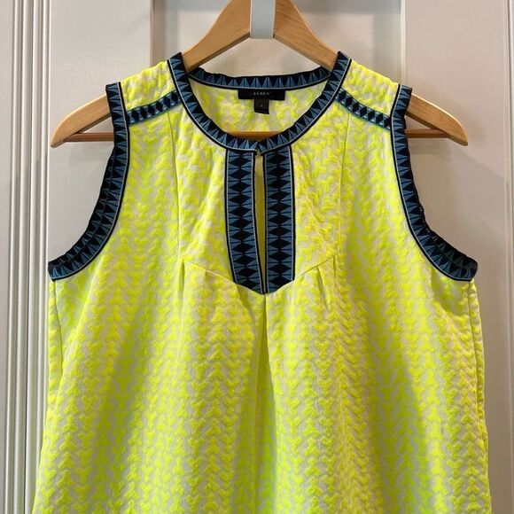 J. Crew Arrow Print Shift Dress Neon Yellow Blue Trim Women’s Size 2 - Picture 3 of 12